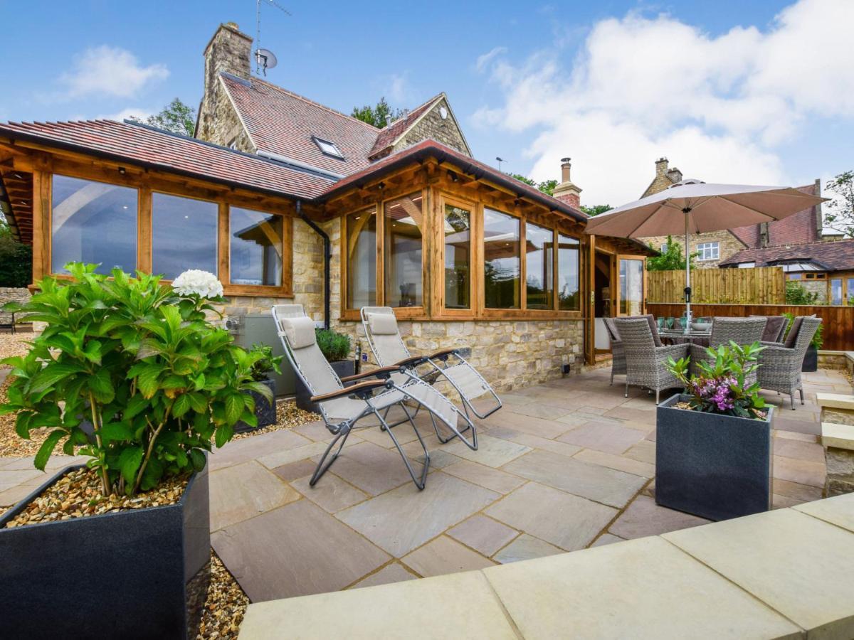 Hyde Tyning Cottage Minchinhampton Exterior foto